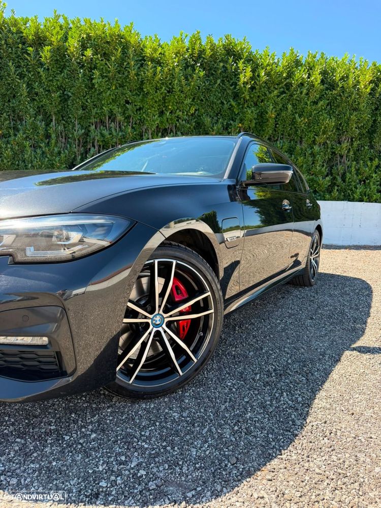 BMW 330 - 22