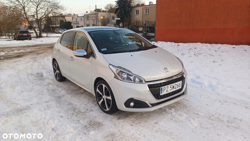 Peugeot 208 1.2 PureTech GPF Allure S&S - 3