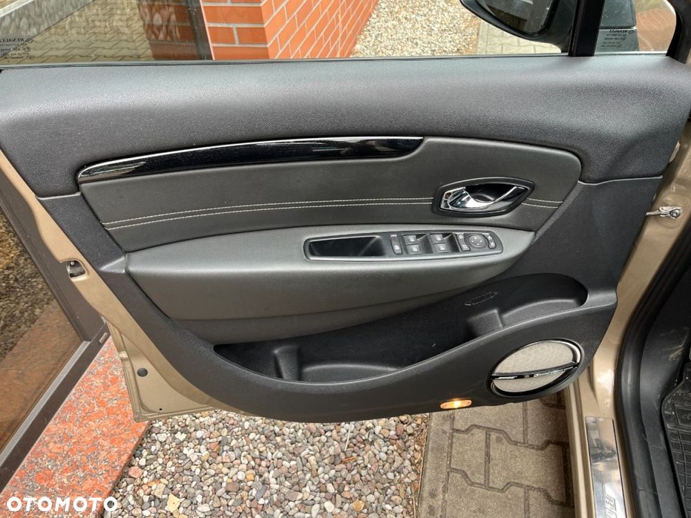 Renault Scenic 1.5 dCi Energy Bose EU6 - 18