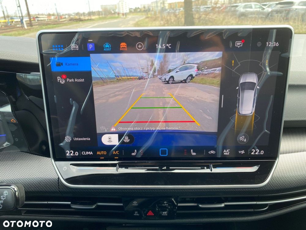 Volkswagen Golf - 10