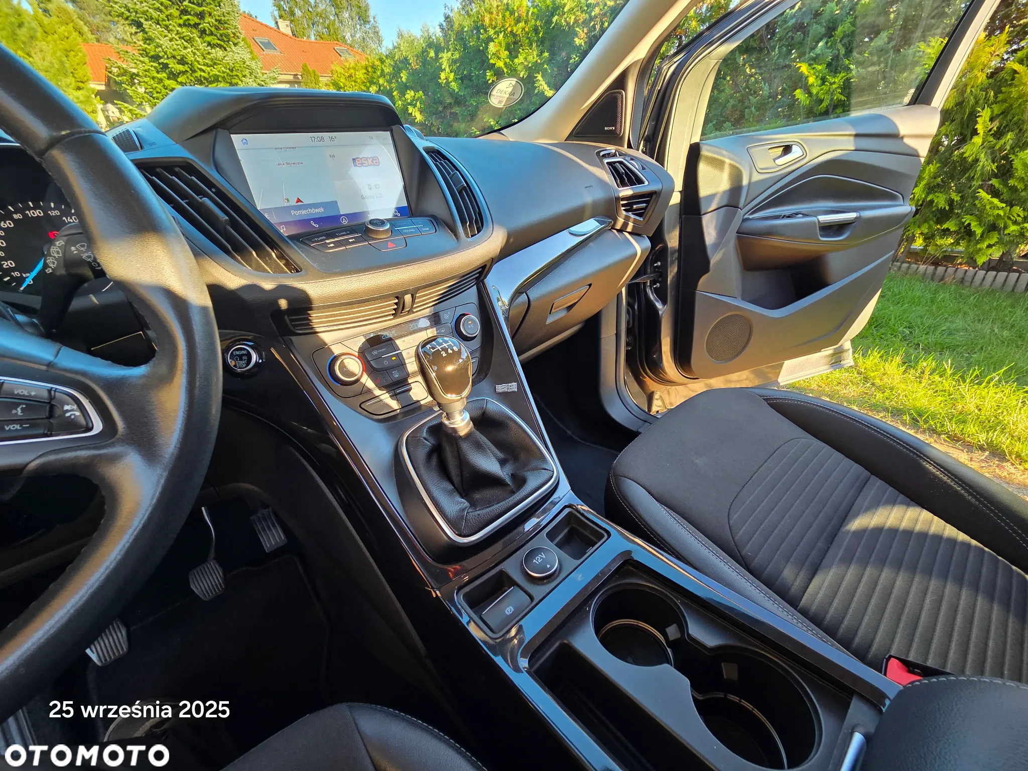 Ford Kuga - 34