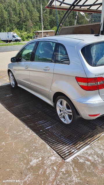 Mercedes-Benz B 200 - 1