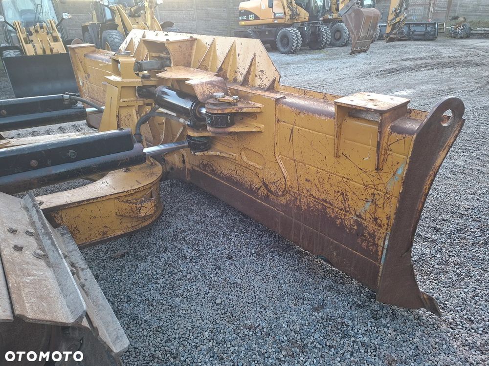 Caterpillar CAT D6N LGP - 18