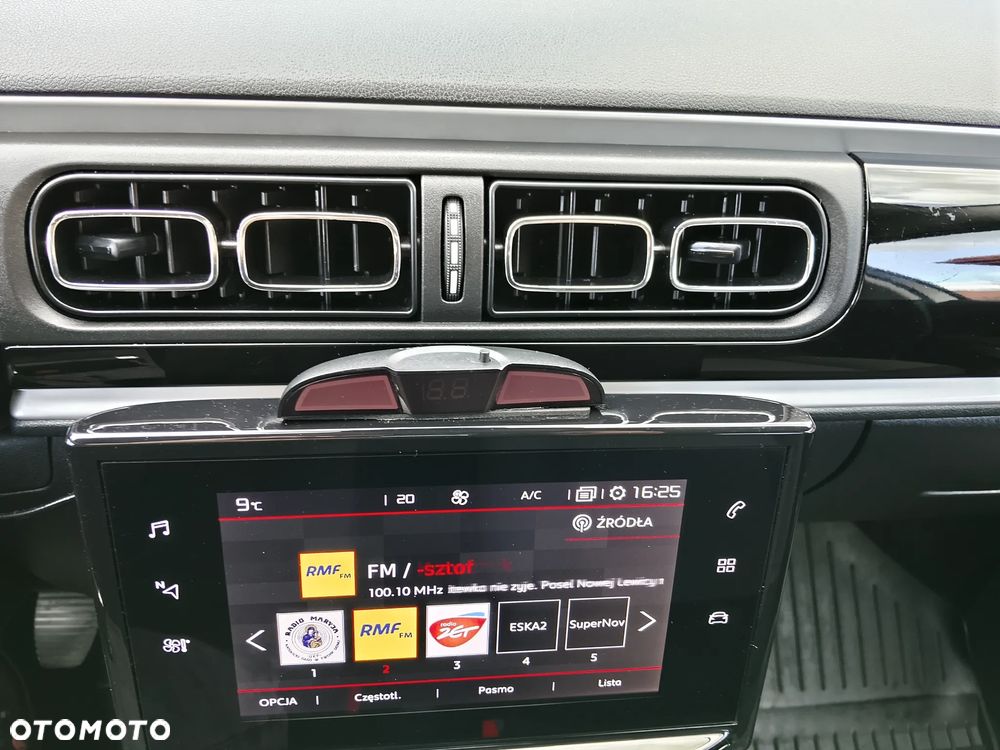 Citroën C3 1.2 PureTech Shine - 37