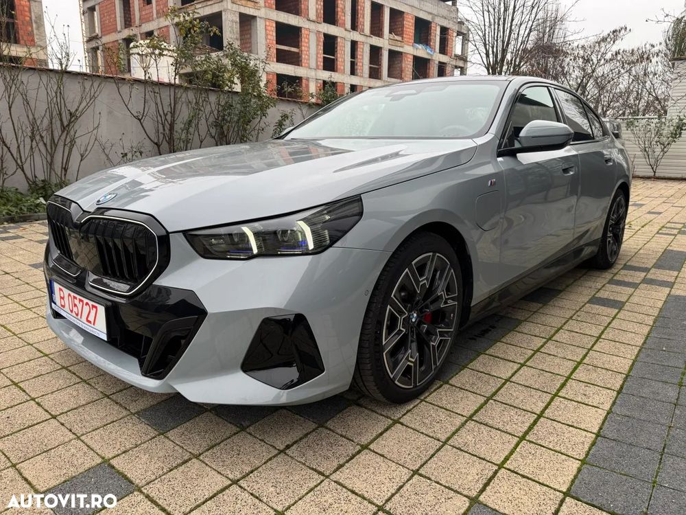 BMW Seria 5 530e xDrive Aut. - 4