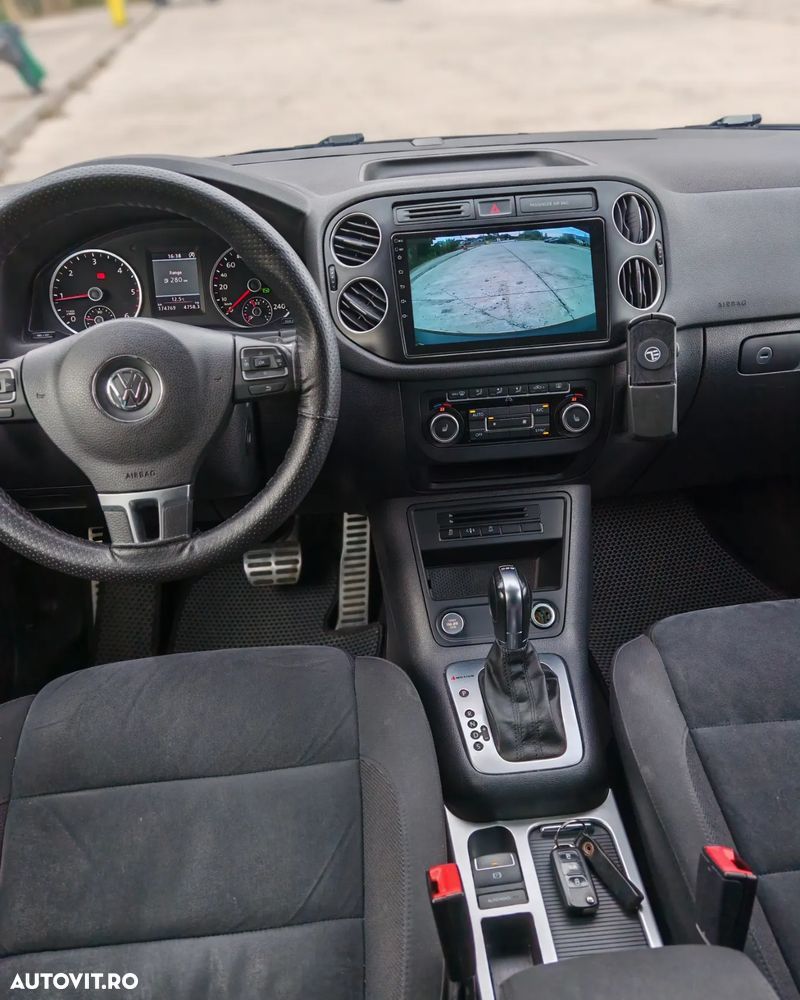 Volkswagen Tiguan 2.0 TDI 4Motion DSG Sport & Style - 3