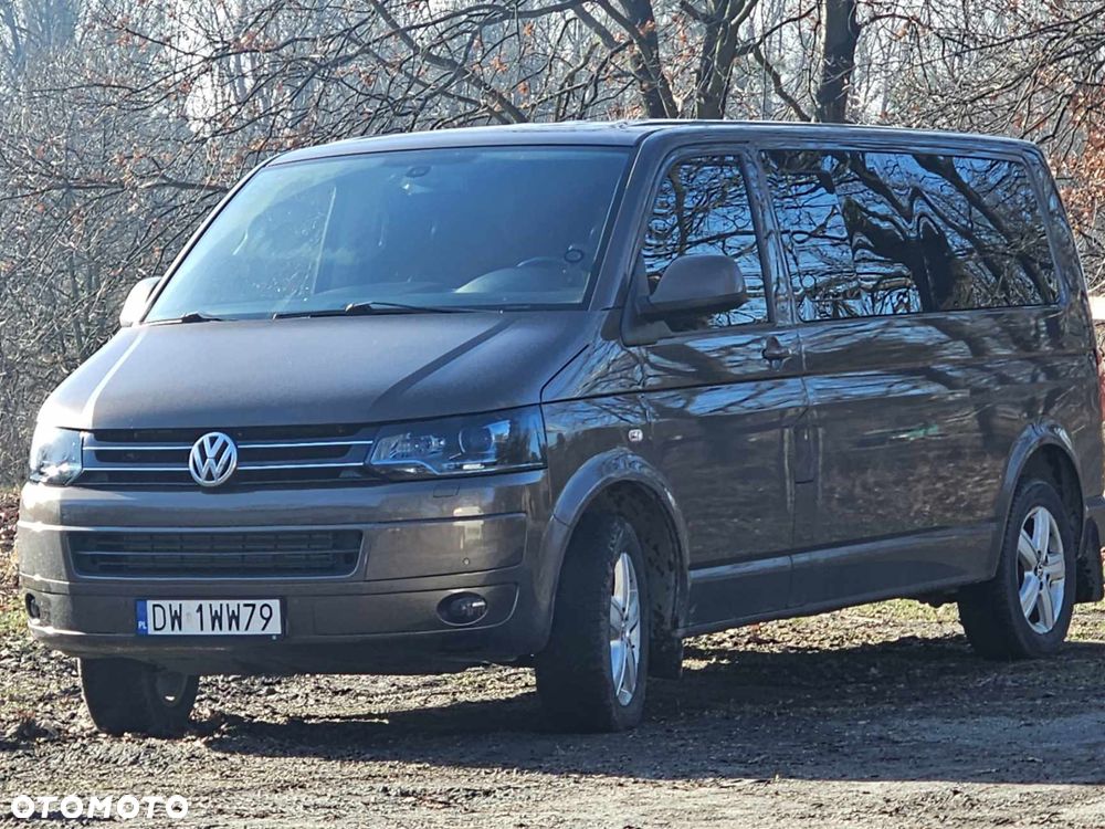 Volkswagen Multivan - 11
