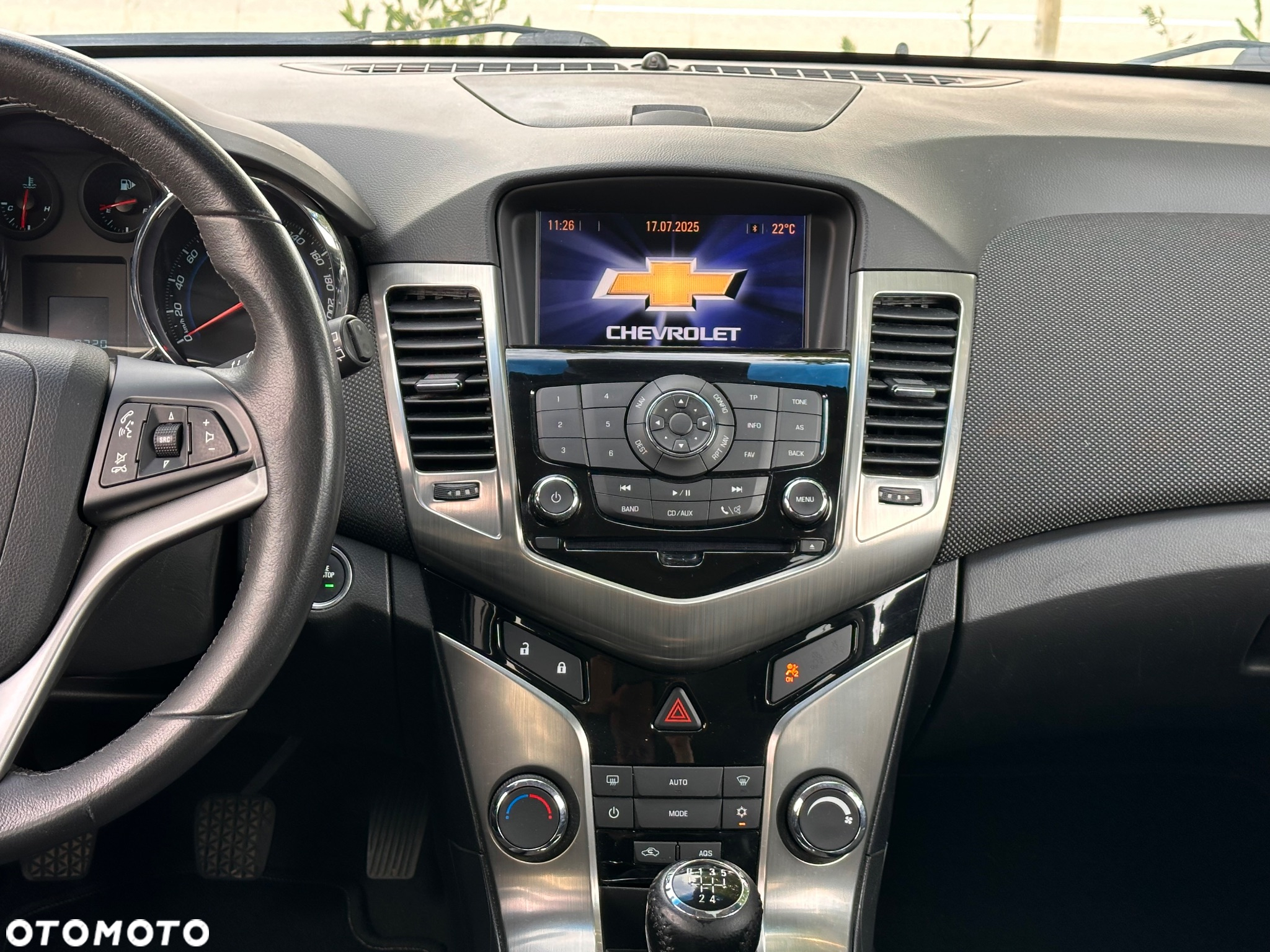 Chevrolet Cruze 1.8 LTZ+ - 28
