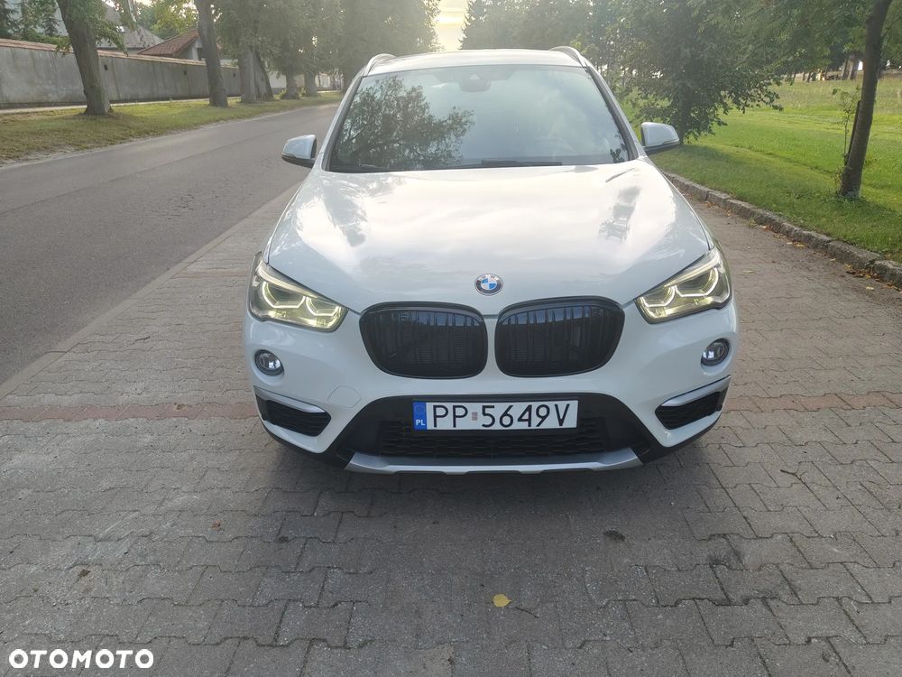 BMW X1 xDrive20i xLine sport - 3