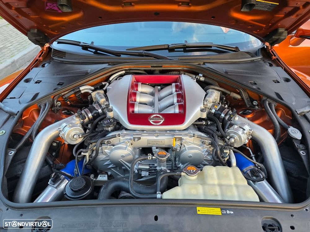 Nissan GT-R Prestige Edition - 10