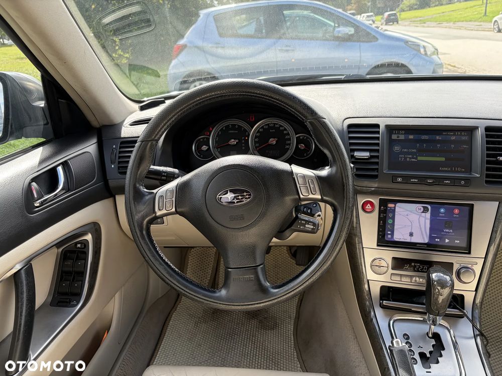Subaru Outback 3.0 H6 - 14