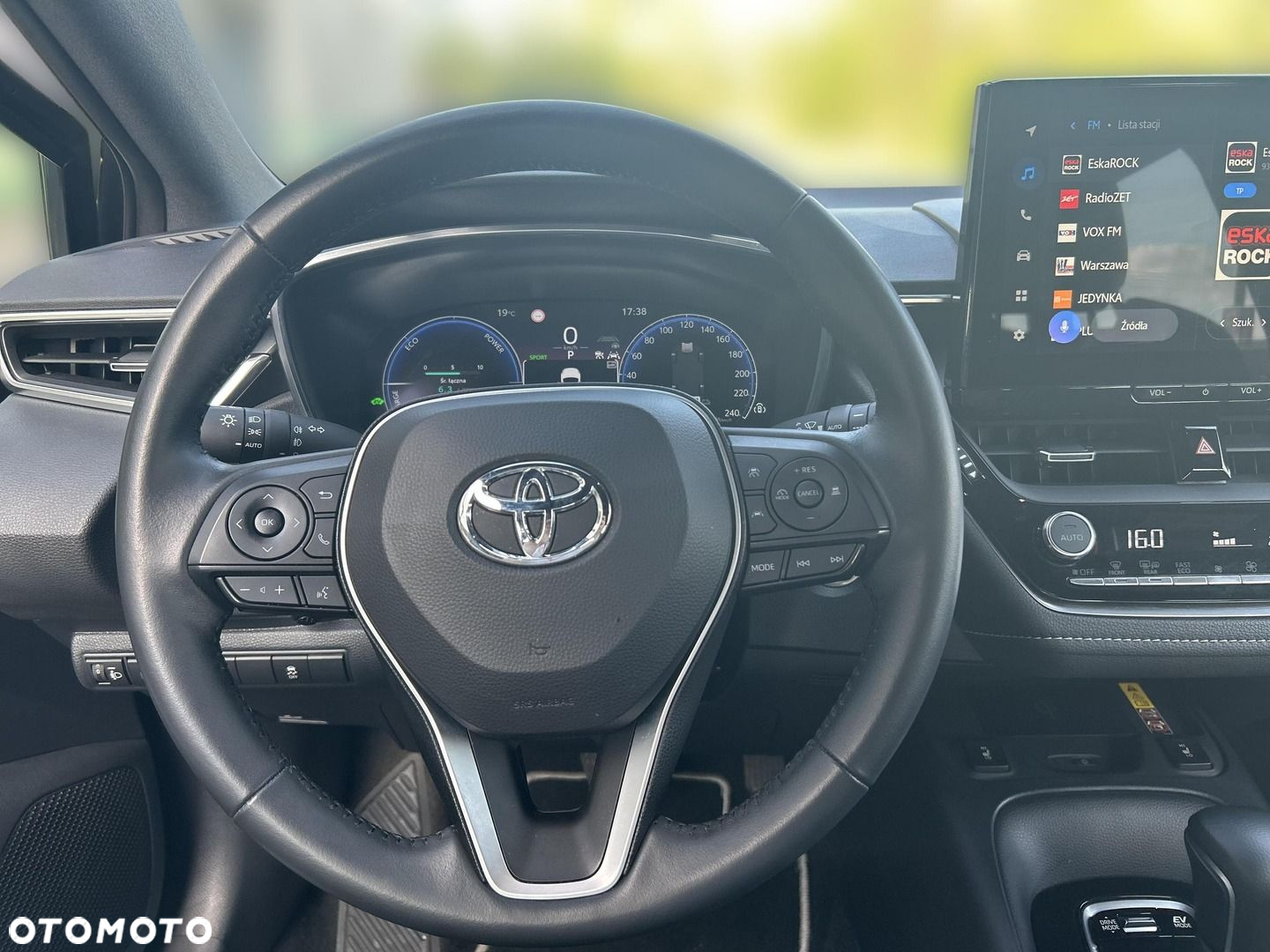 Toyota Corolla - 16
