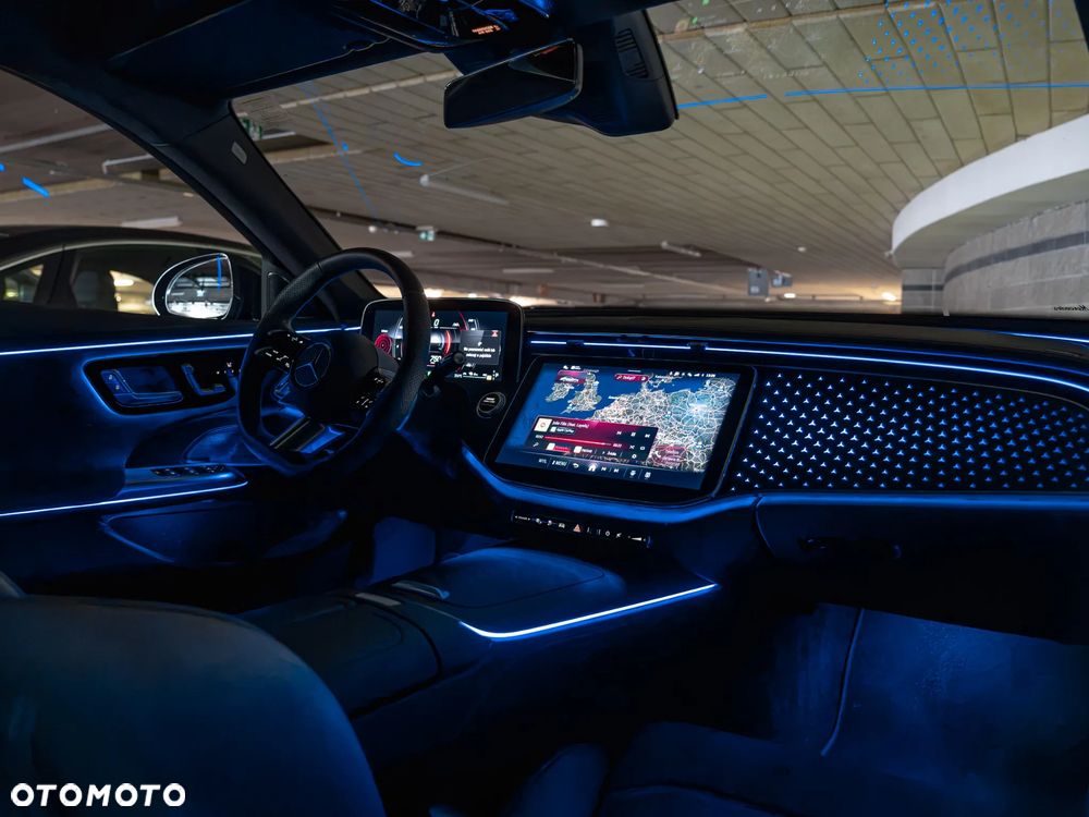 Mercedes-Benz Klasa E 300de 4Matic 9G-TRONIC AMG Line NIGHT Edition - 25
