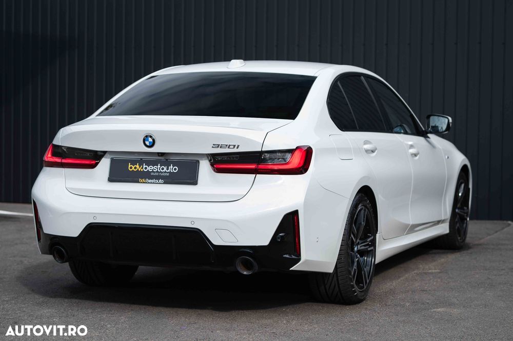 BMW Seria 3 320i Aut. M Sport - 33