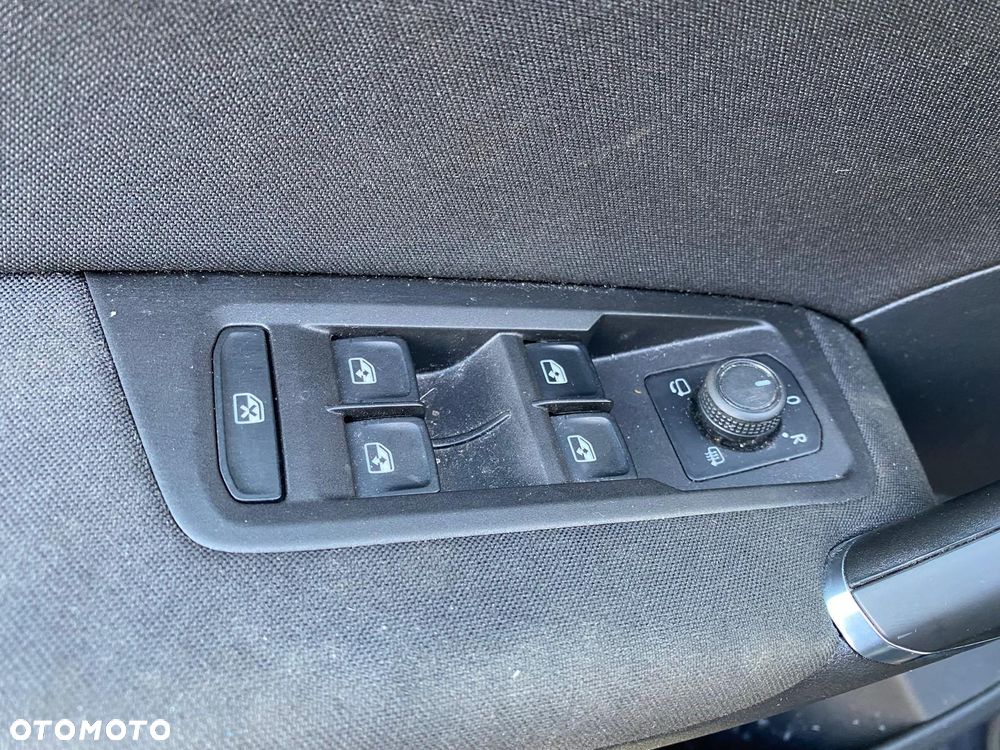 Volkswagen Touran 2.0 TDI SCR DSG Move - 15