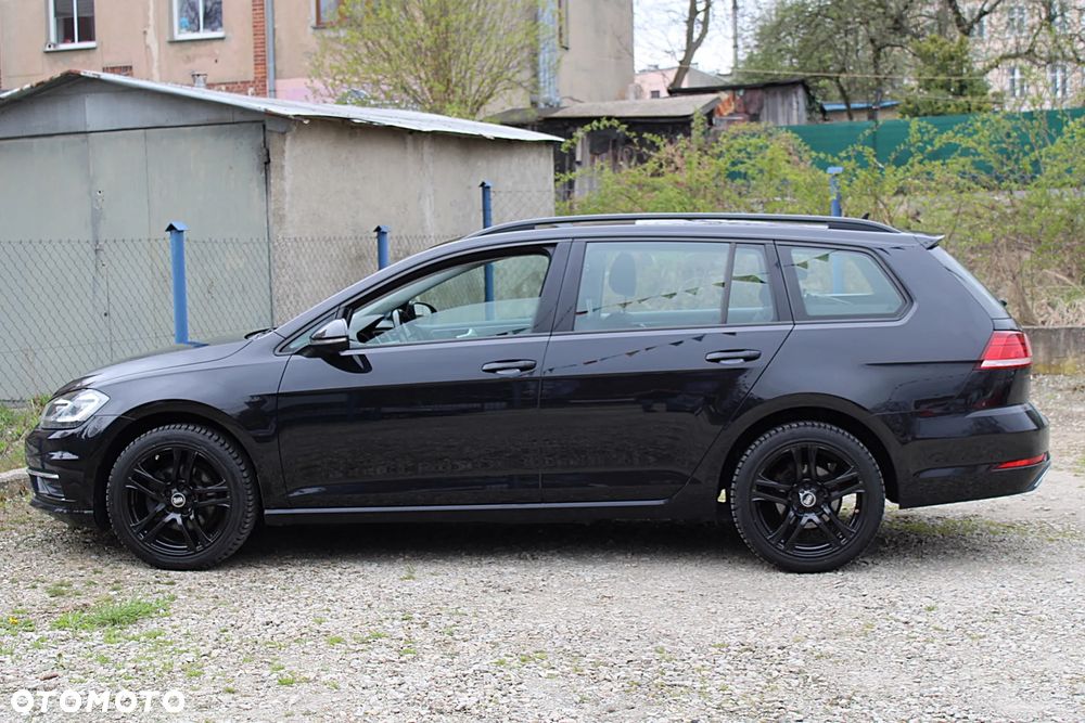 Volkswagen Golf - 12