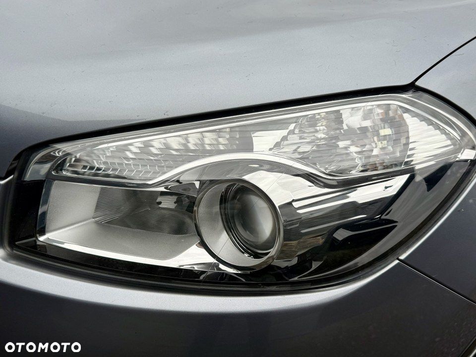 Nissan Qashqai+2 2.0 tekna - 9