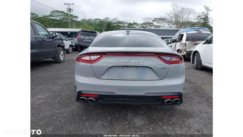 Kia Stinger - 6