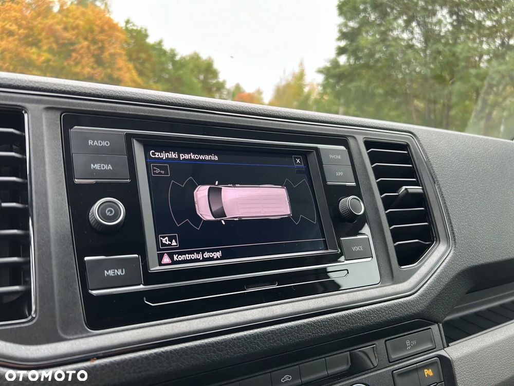 Volkswagen Crafter Furgon 4490 - 24