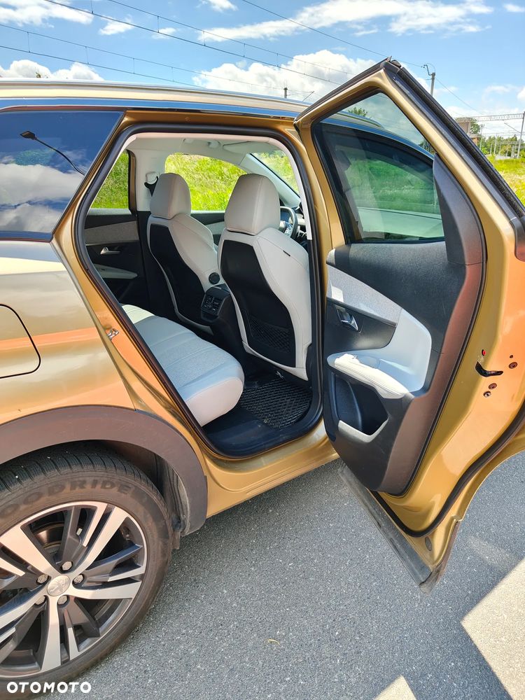 Peugeot 3008 1.6 BlueHDi Allure S&S EAT6 - 19