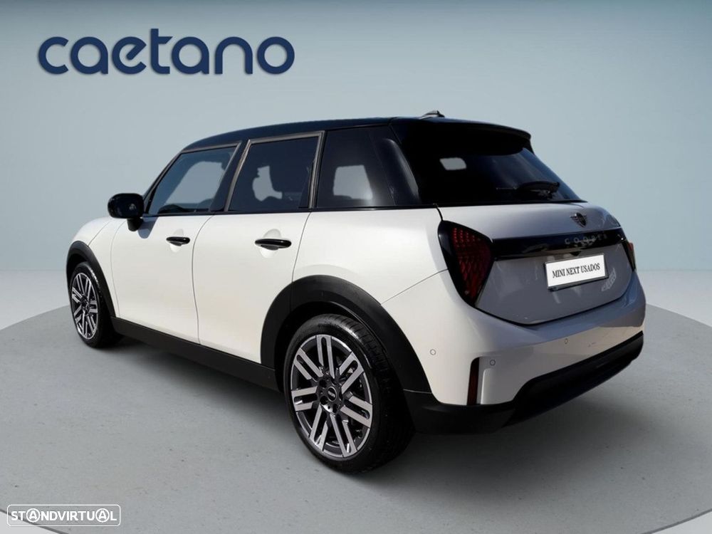 MINI 5 Portas Cooper Auto - 6