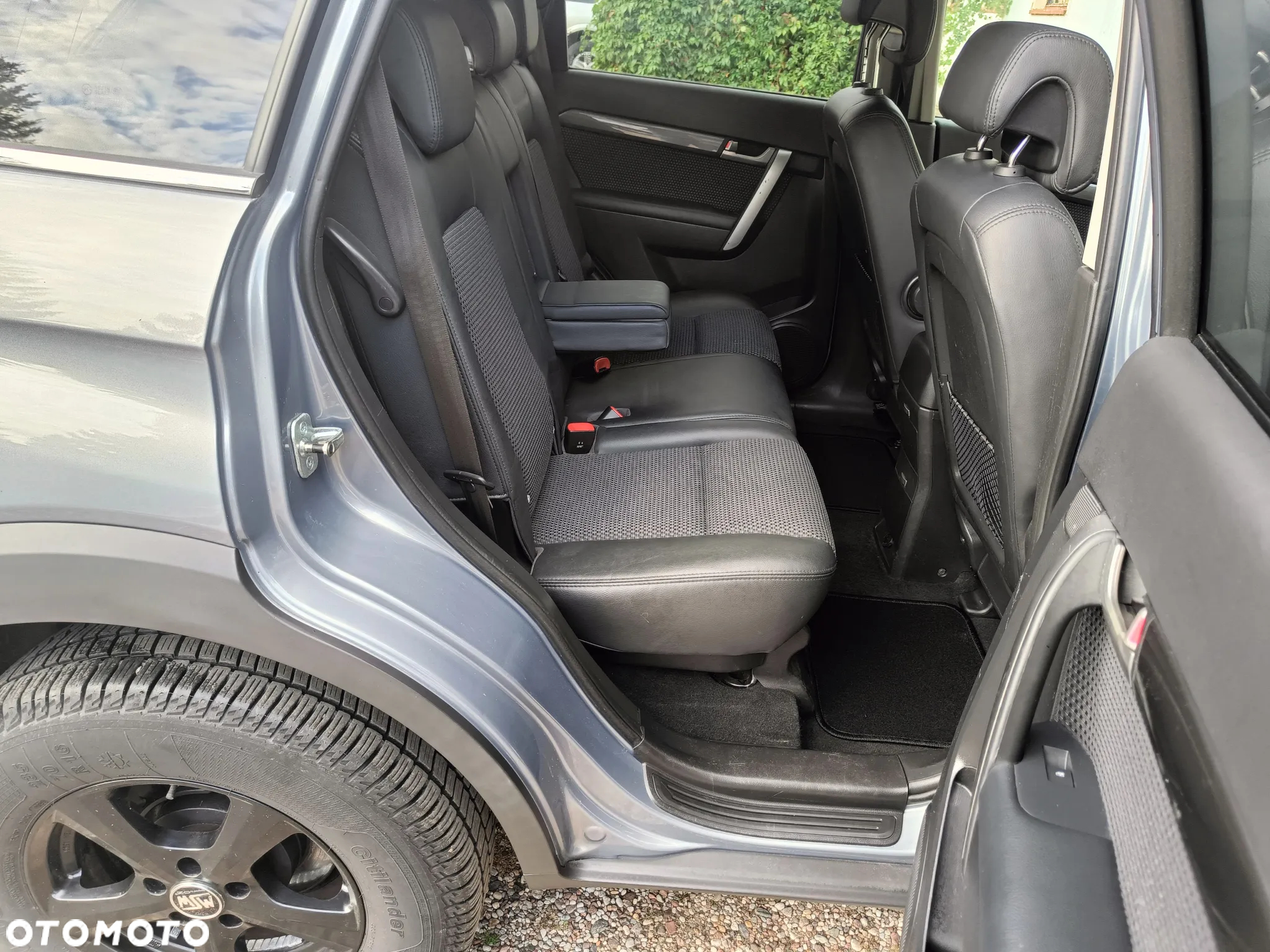 Chevrolet Captiva 2.4 4WD 7 Sitzer LT - 18