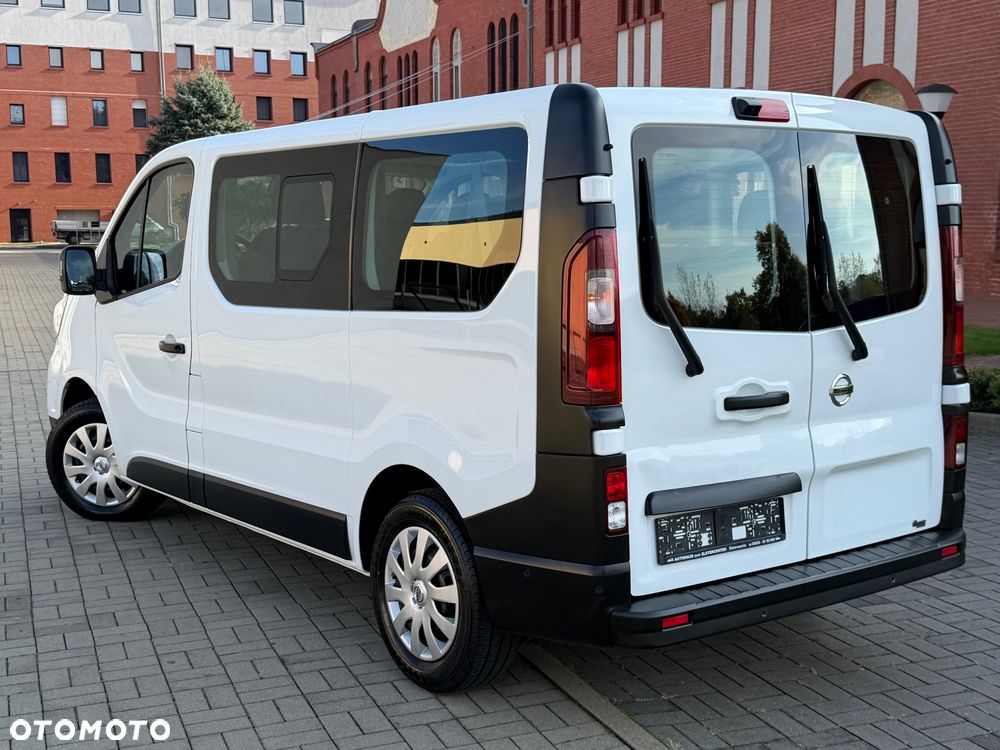 Nissan NV300 - 21