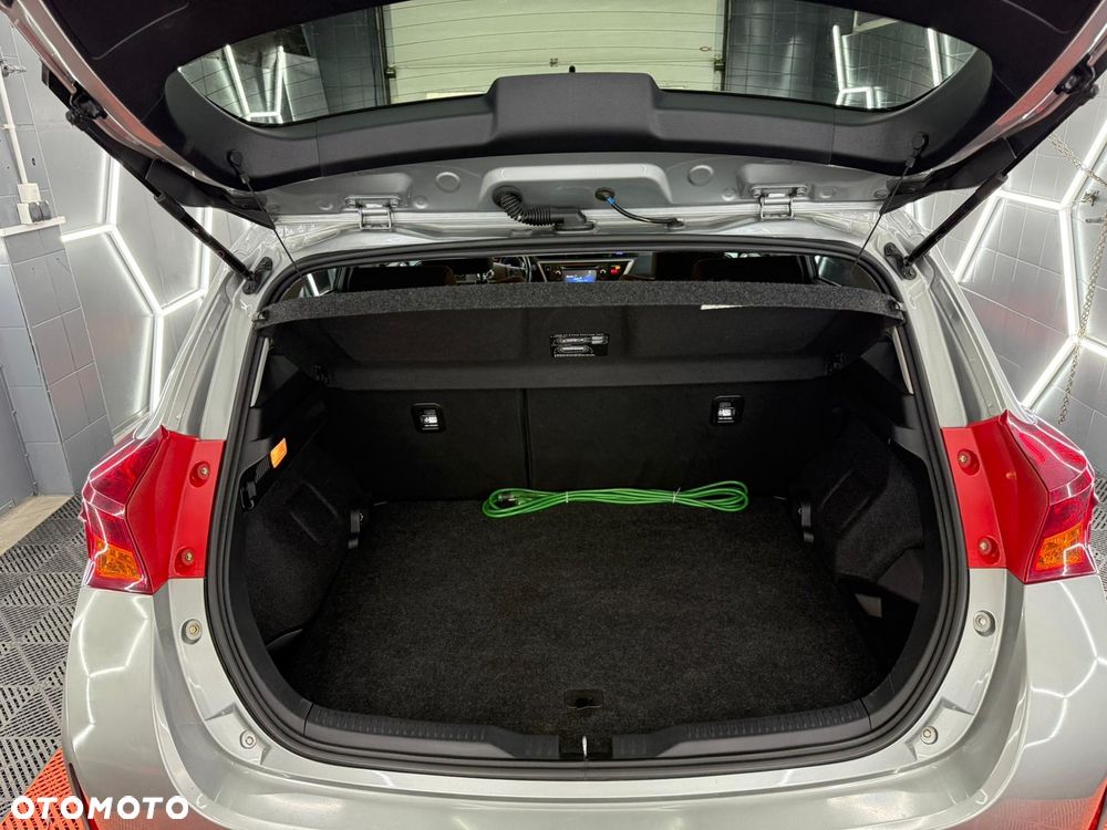 Toyota Auris - 28