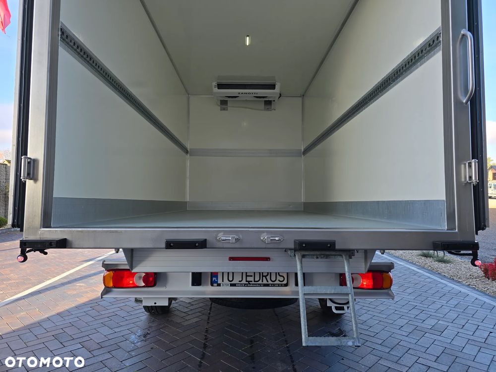 Fiat DUCATO MAXI CHŁODNIA 8-PALET -20* SALON PL SILNIK 2,3 IVECO POWER 18OKM STAN JAK NOWY KLIMATYZACJA ELEKTRYKA TEMPOMAT LEDY FOTEL KIEROWCY AMORTYZOWANY - 16