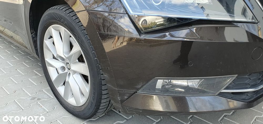 Skoda Superb 2.0 TDI 4x4 Ambition DSG - 4