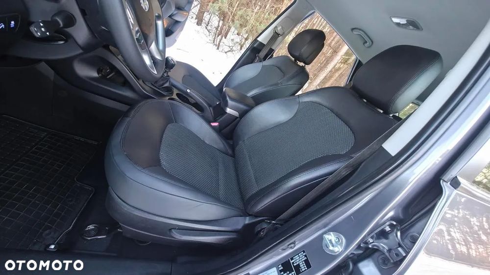 Hyundai ix35 1.7 CRDi Premium 2WD - 23