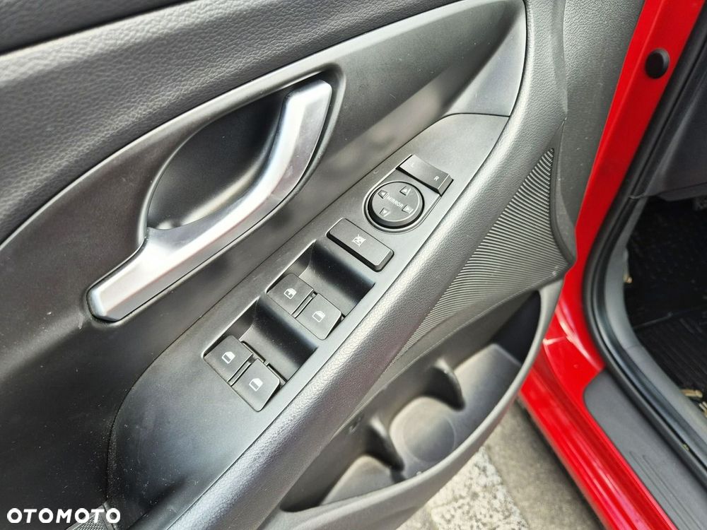 Hyundai i30 1.0 T-GDI Modern - 13