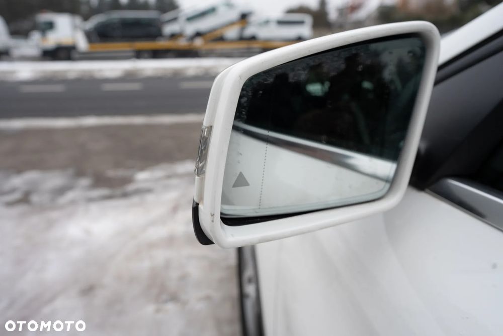 Mercedes-Benz GLA 180 7G-DCT Edition 1 - 17