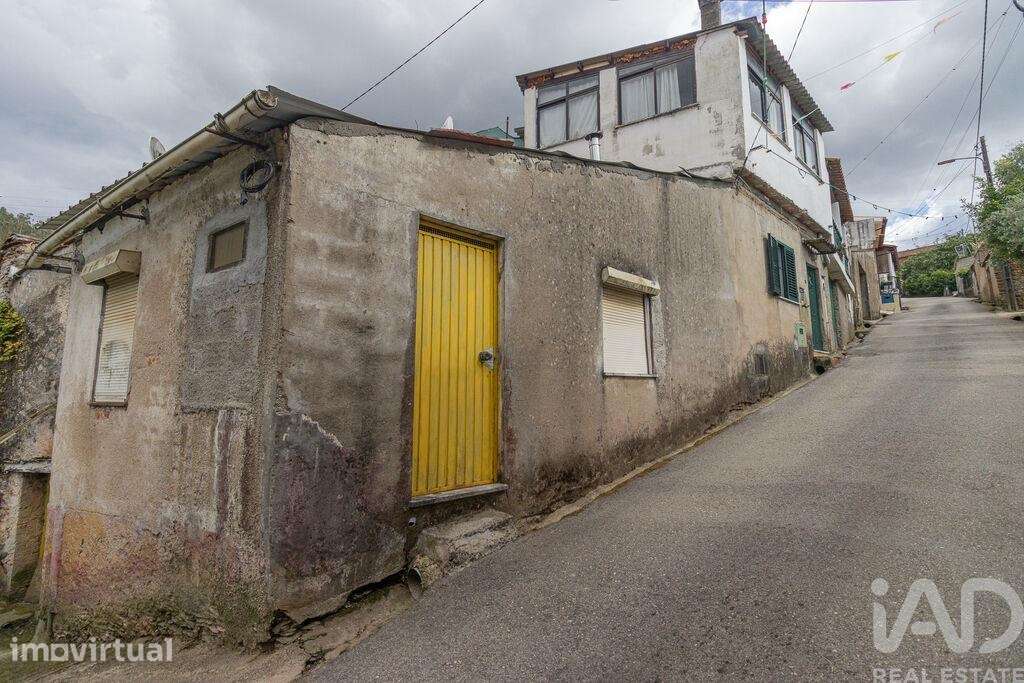 Moradia geminada em Ceira de 85 m2 - Grande imagem: 3/26