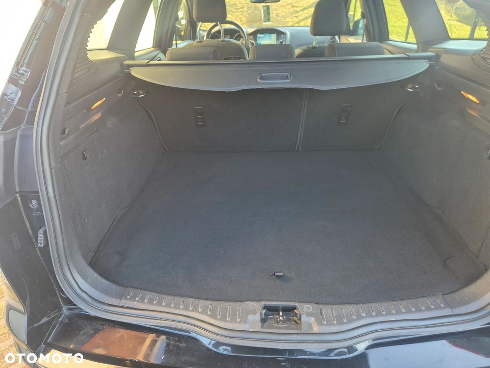 Ford Focus 1.5 EcoBlue Start-Stopp-System ST-LINE - 21