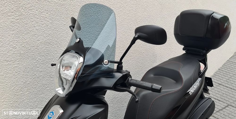 Piaggio Beverly 350 Sport Touring ABS/ASR E4 - 11