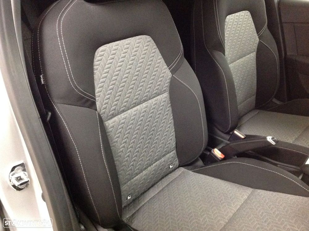 Renault Clio 1.0 TCe Intens - 35