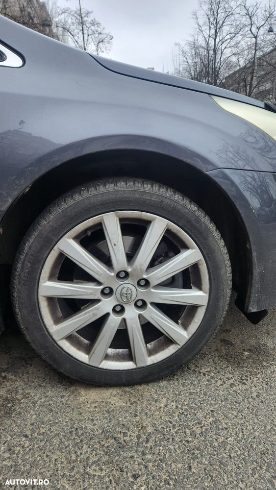 Toyota Avensis 2.2 D-4D Luxury - 15