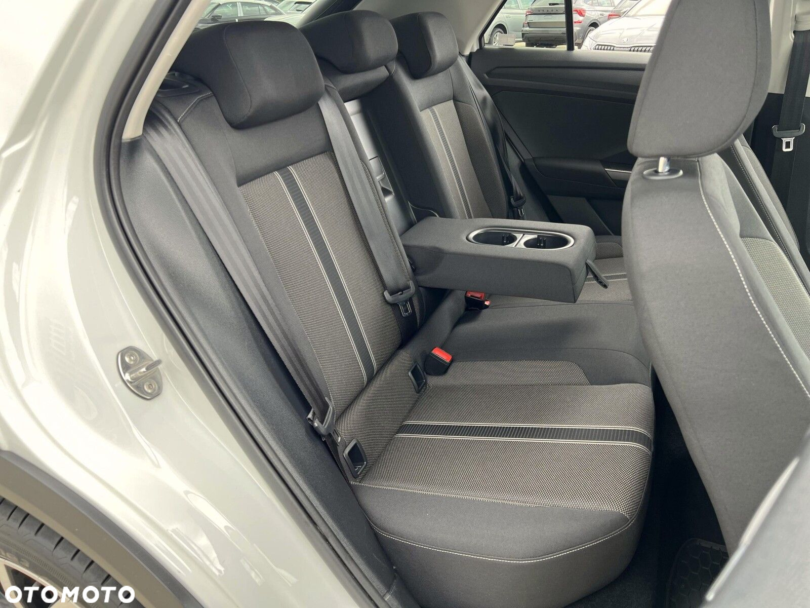 Volkswagen T-Roc 1.5 TSI ACT Advance - 14