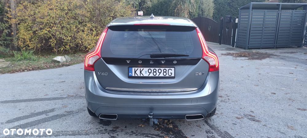 Volvo V60 D6 AWD Plug-in Hybrid Summum - 17