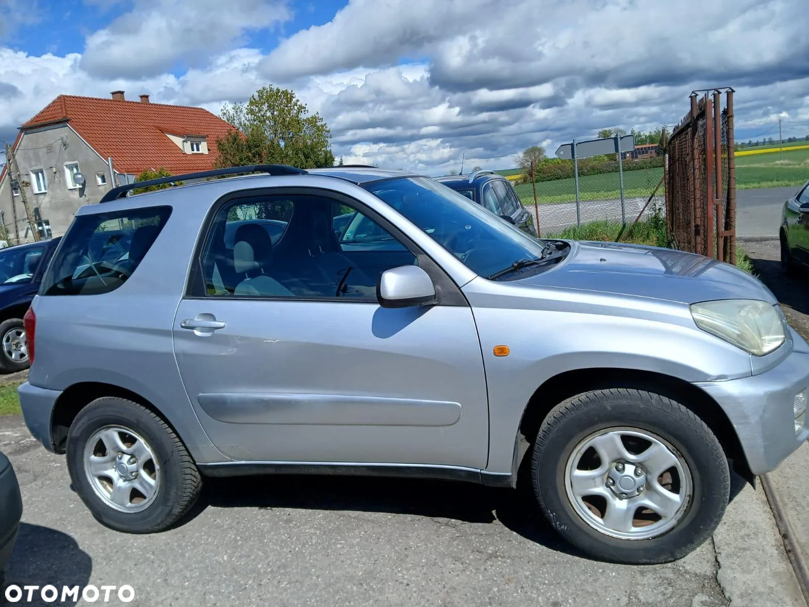 Toyota RAV4 - 4