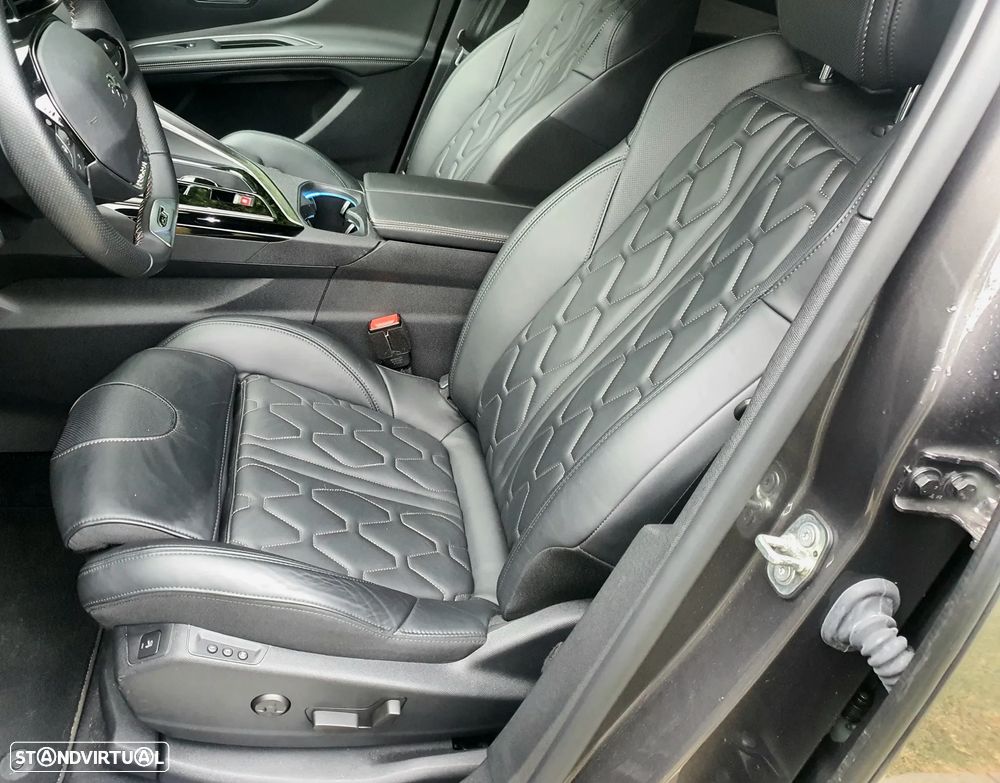 Peugeot 3008 1.6 Hybrid GT Pack e-EAT8 - 18