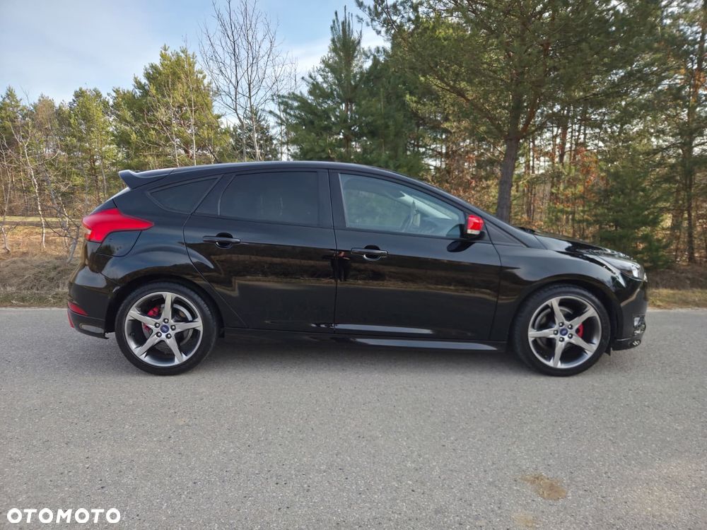 Ford Focus 1.0 EcoBoost ST-Line Red ASS - 3