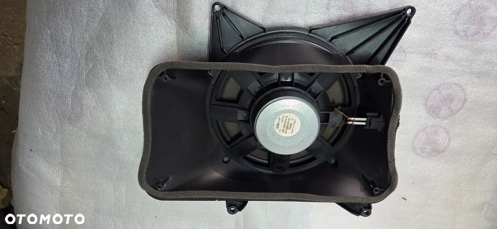 Głosnik Subwoofer Audi A8 D3 -412 - 2