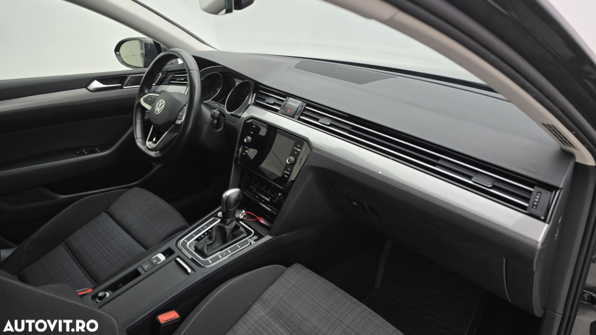 Volkswagen Passat 2.0 TDI DSG Comfortline - 20