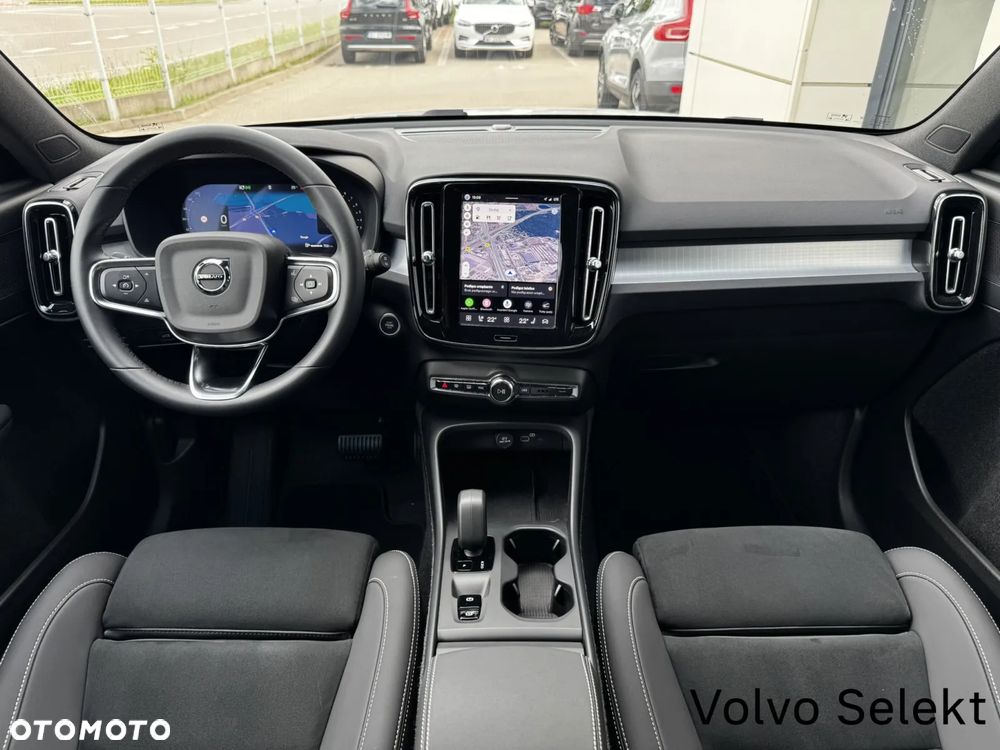 Volvo XC 40 B3 Core - 24