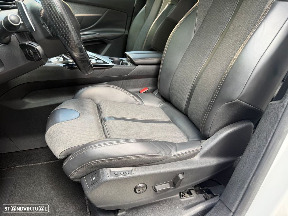 Peugeot 5008 1.6 BlueHDi GT Line EAT6 - 23