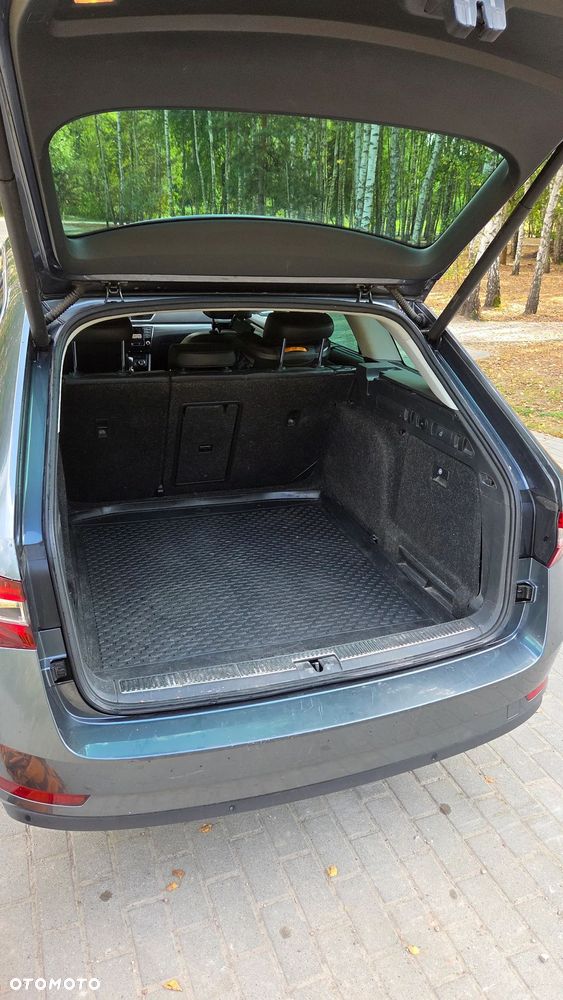 Skoda Superb ver-2-0-tdi-dsg-premium-edition - 7