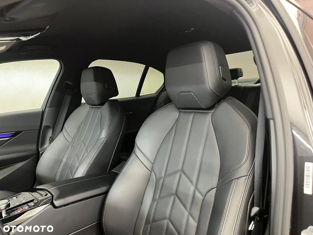 BMW Seria 5 520d xDrive mHEV M Sport - 20