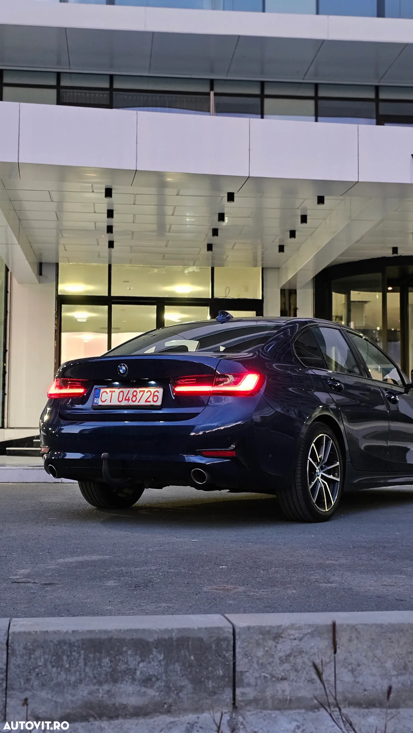 BMW Seria 3 320i AT - 10